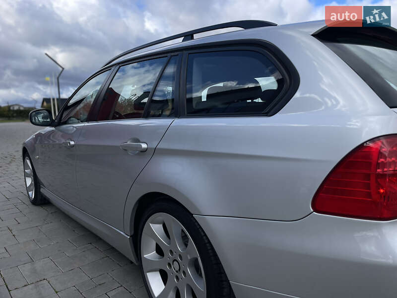 Універсал BMW 3 Series 2010 в Рівному