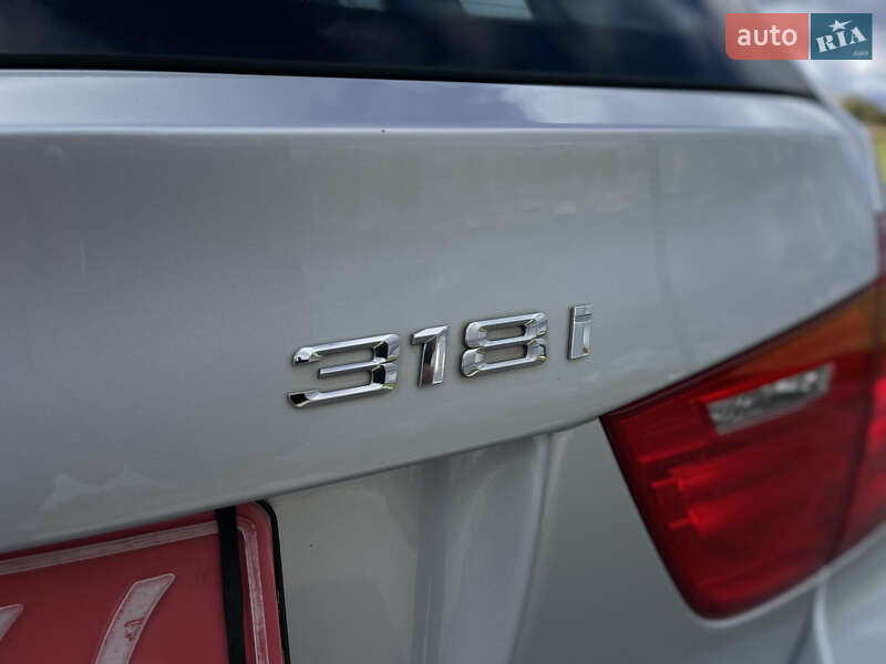 Універсал BMW 3 Series 2010 в Рівному