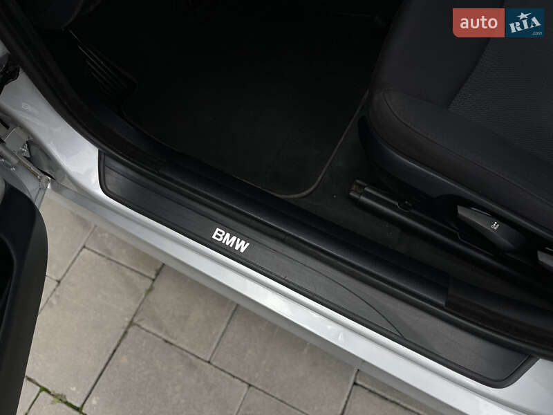 Універсал BMW 3 Series 2010 в Рівному