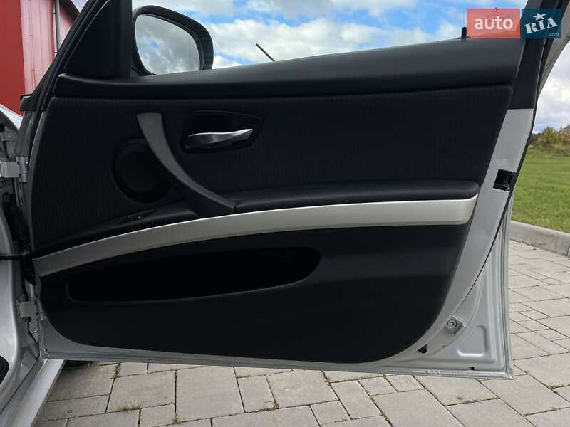 Універсал BMW 3 Series 2010 в Рівному