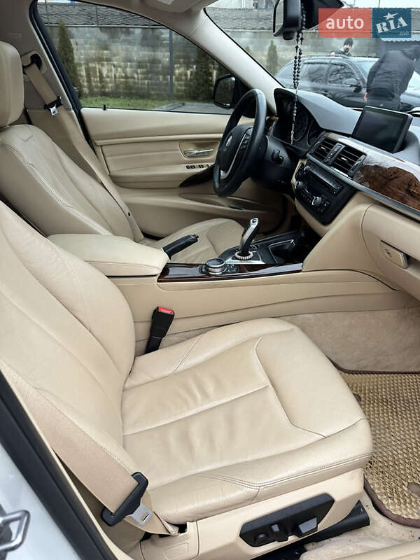 Седан BMW 3 Series 2014 в Хмельницькому