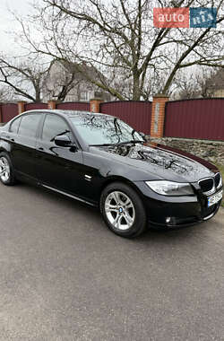 Седан BMW 3 Series 2011 в Никополе