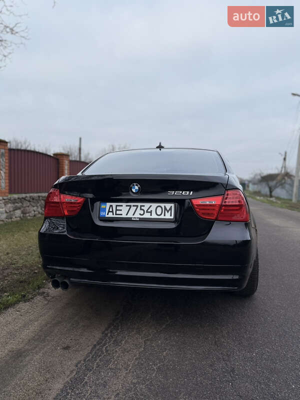 Седан BMW 3 Series 2011 в Днепре