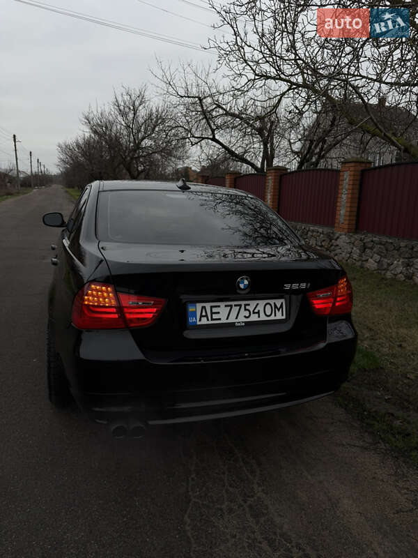 Седан BMW 3 Series 2011 в Днепре