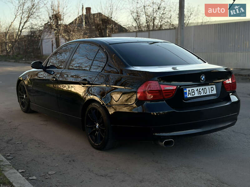 Седан BMW 3 Series 2005 в Могилев-Подольске