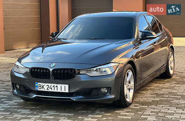 Седан BMW 3 Series 2012 в Марганце