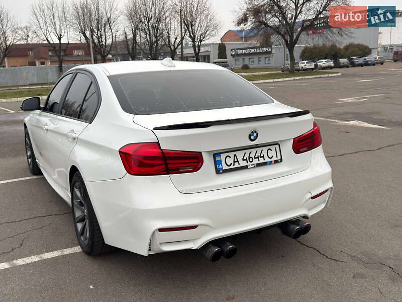 Седан BMW 3 Series 2016 в Киеве