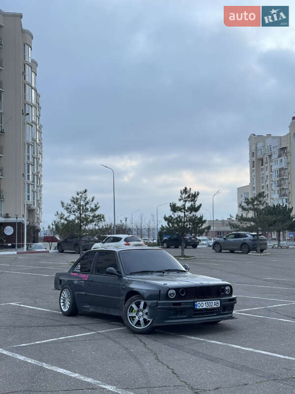 BMW 3 Series 1986 BMW 3 Series 1986