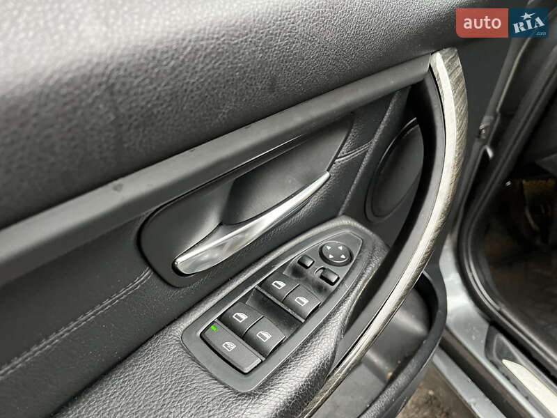 Седан BMW 3 Series 2013 в Чернигове