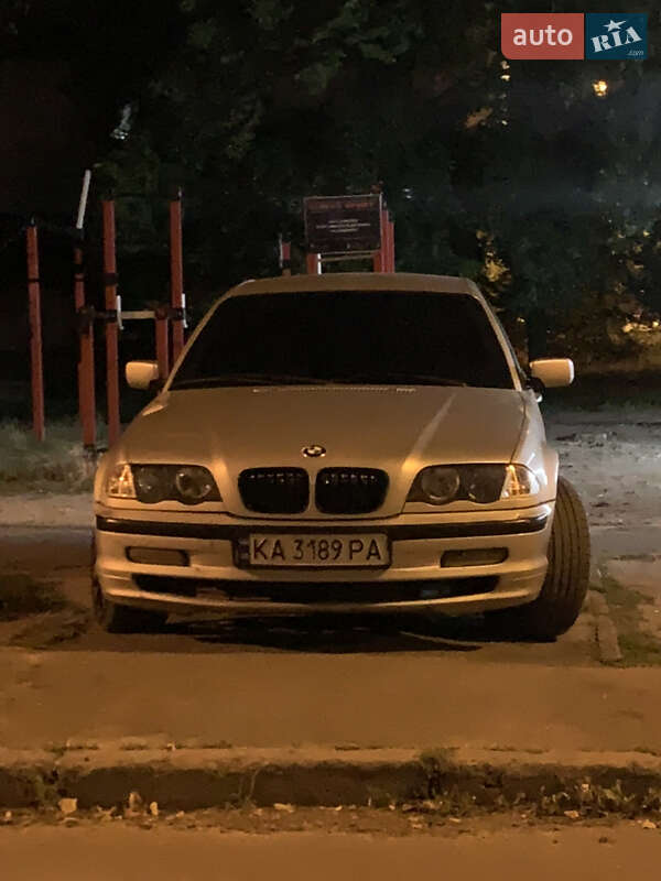Седан BMW 3 Series 2001 в Киеве