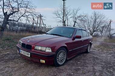 Седан BMW 3 Series 1993 в Харькове