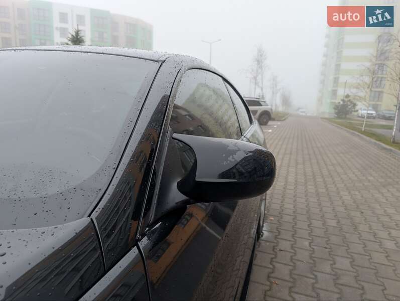 Купе BMW 3 Series 2011 в Здолбуніві