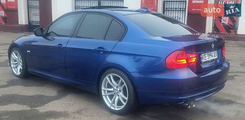 Седан BMW 3 Series 2010 в Кривому Розі