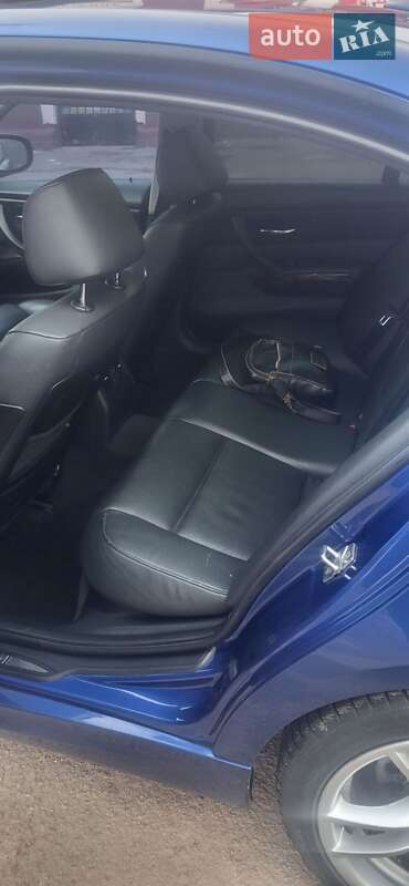 Седан BMW 3 Series 2010 в Кривому Розі