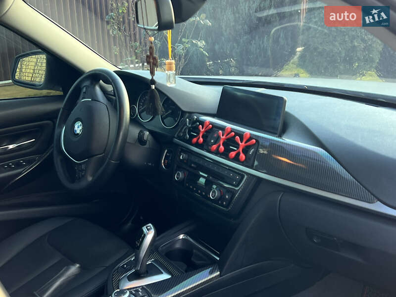 Седан BMW 3 Series 2012 в Богородчанах