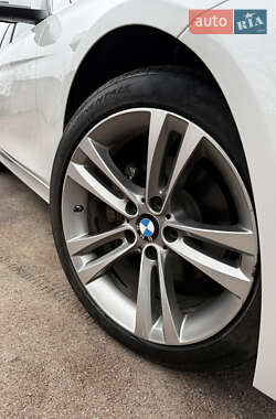 Седан BMW 3 Series 2017 в Кам'янському