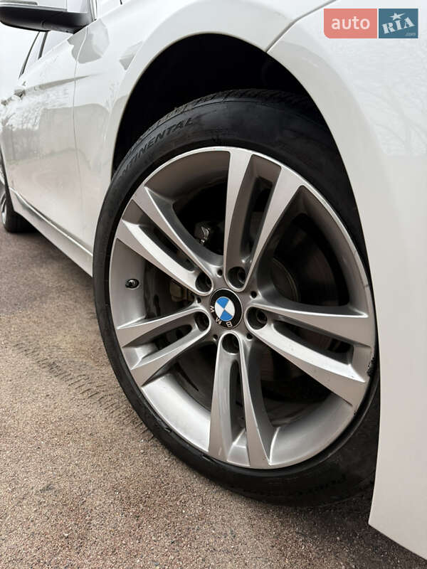 Седан BMW 3 Series 2017 в Кам'янському