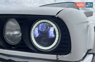 Седан BMW 3 Series 1986 в Городенці