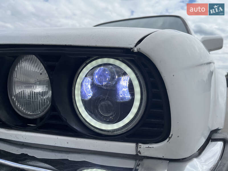 Седан BMW 3 Series 1986 в Городенке