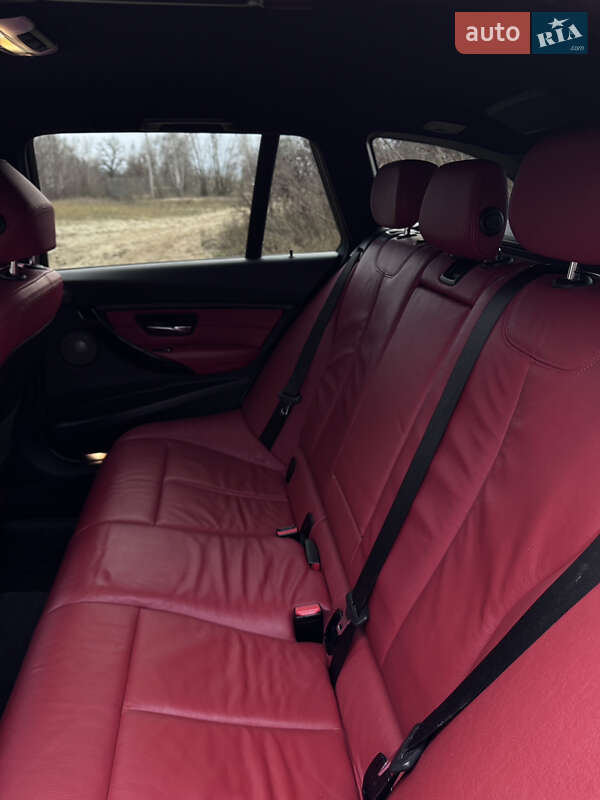 Універсал BMW 3 Series 2017 в Києві