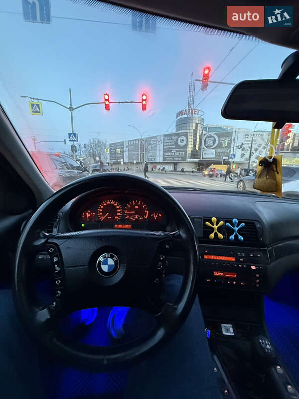 Седан BMW 3 Series 2000 в Черновцах