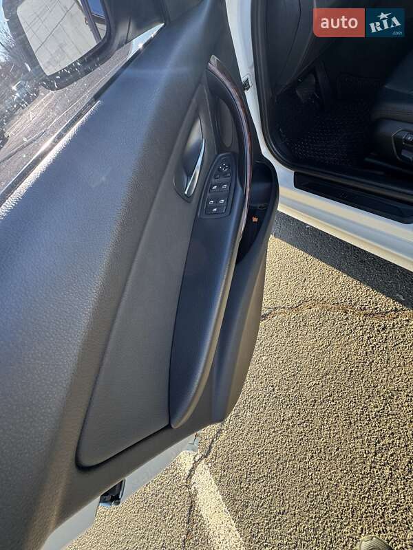 Седан BMW 3 Series 2012 в Іршаві фото 18 Седан BMW 3 Series 2012 в Іршаві