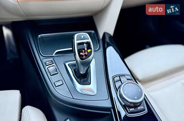 Седан BMW 3 Series 2016 в Дніпрі