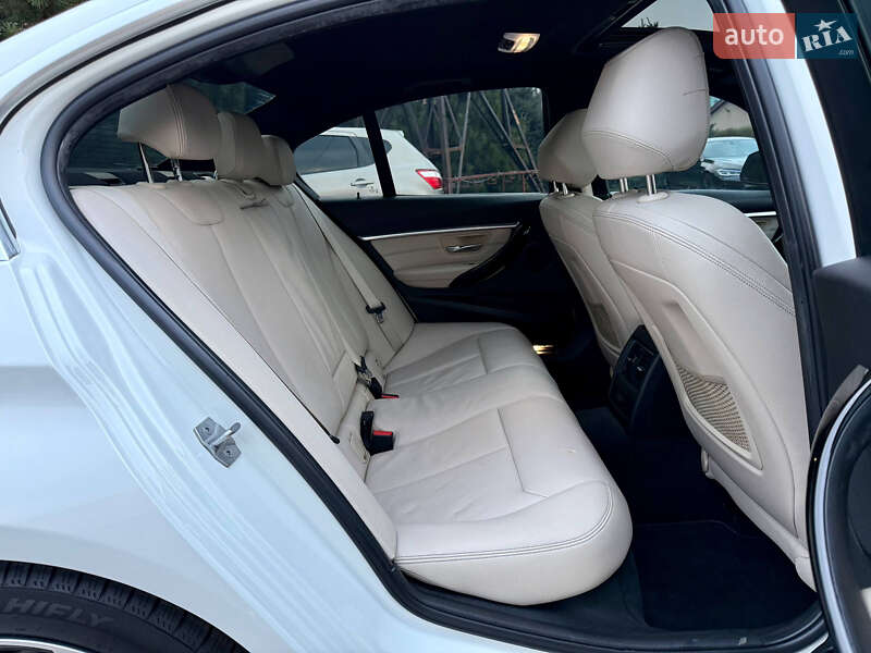 Седан BMW 3 Series 2016 в Днепре