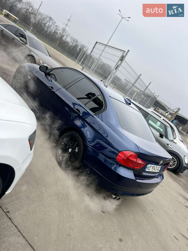 Седан BMW 3 Series 2010 в Запорожье фото 6 Седан BMW 3 Series 2010 в Запорожье