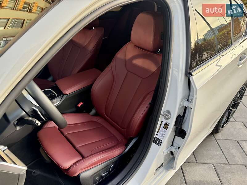 Седан BMW 3 Series 2025 в Києві