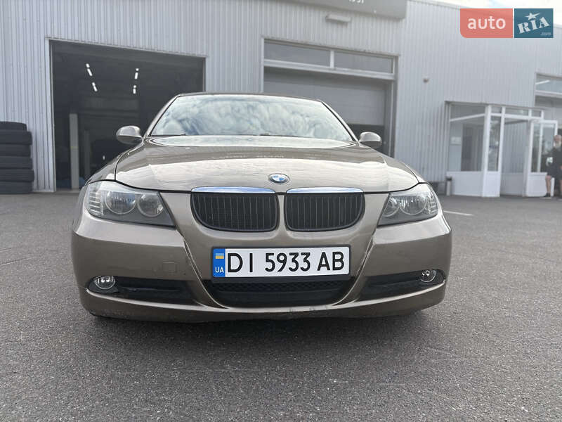 Седан BMW 3 Series 2005 в Киеве