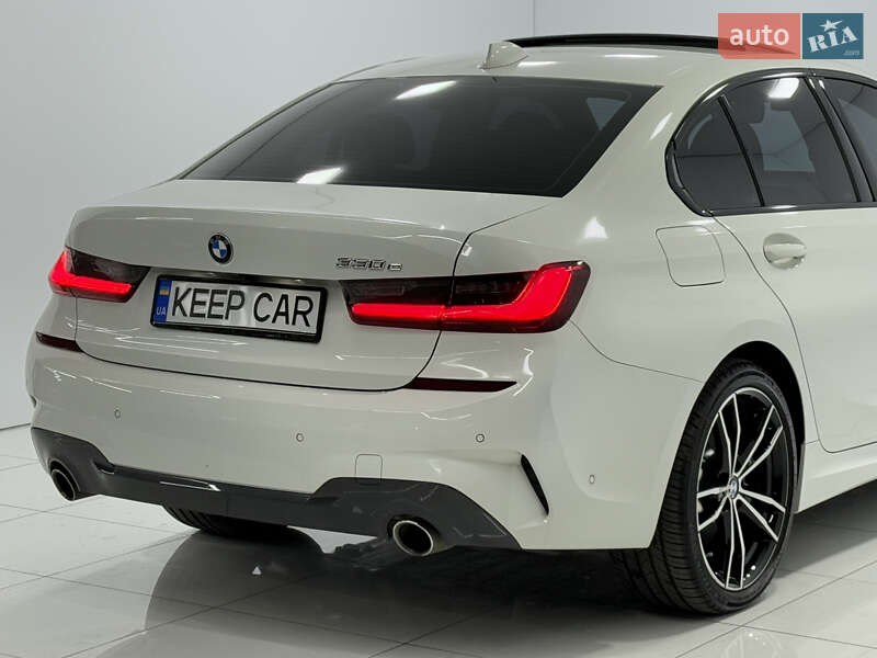 Седан BMW 3 Series 2020 в Одессе