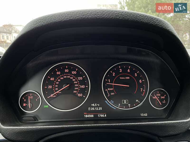 Седан BMW 3 Series 2015 в Львові