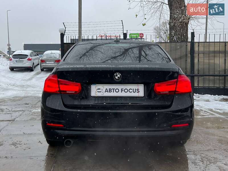 Седан BMW 3 Series 2016 в Києві