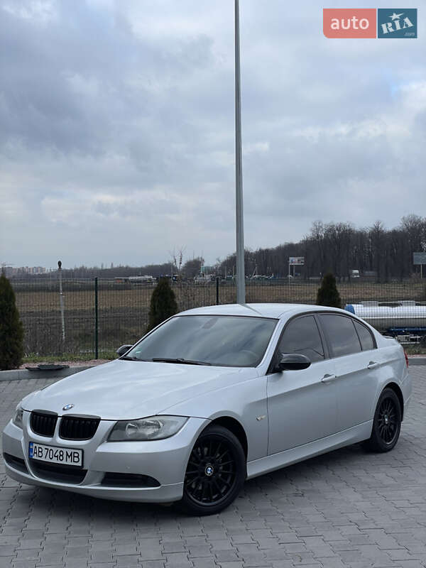 Седан BMW 3 Series 2007 в Виннице