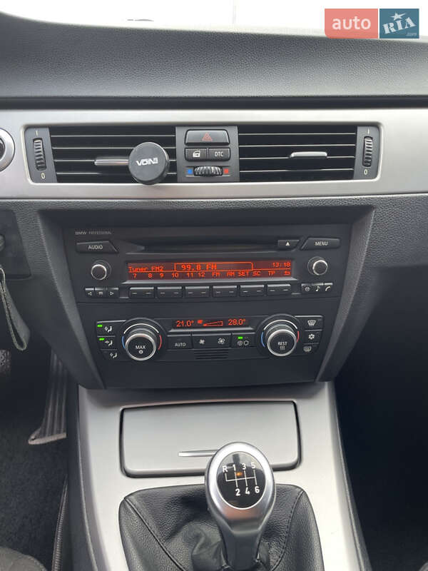 Седан BMW 3 Series 2007 в Виннице