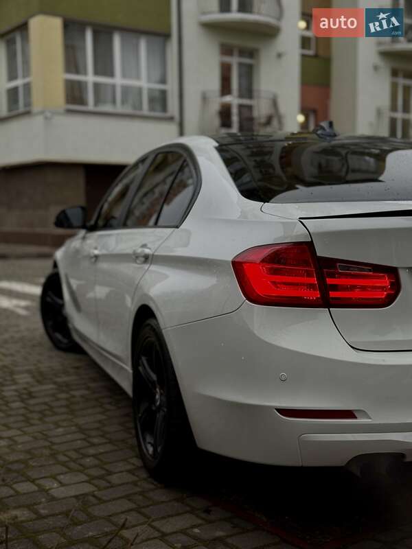 Седан BMW 3 Series 2014 в Івано-Франківську