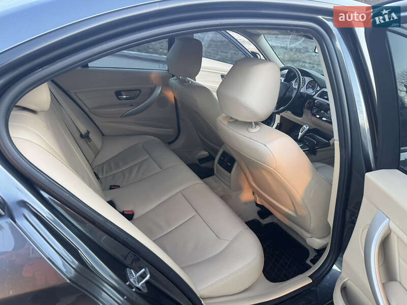 Седан BMW 3 Series 2016 в Виннице фото 13 Седан BMW 3 Series 2016 в Виннице