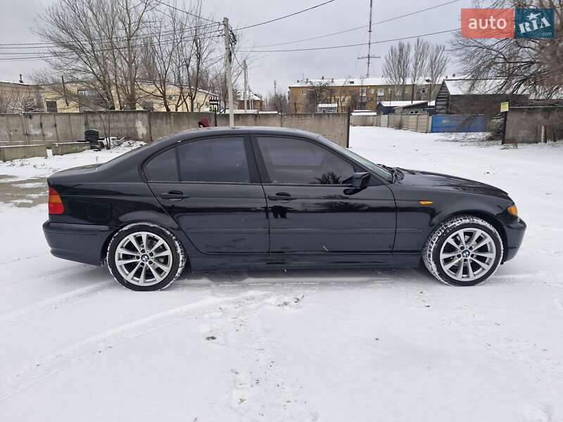 Седан BMW 3 Series 2003 в Кривом Роге