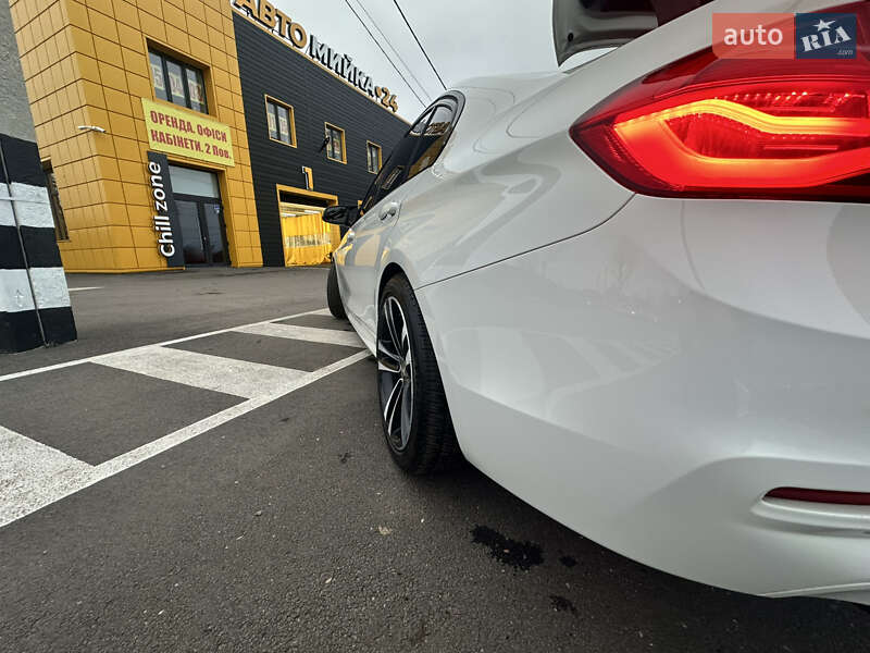 Седан BMW 3 Series 2017 в Харкові