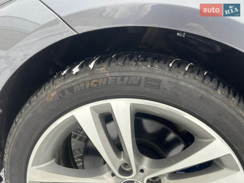 Седан BMW 3 Series 2017 в Стрию