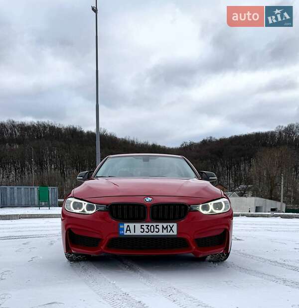 Седан BMW 3 Series 2015 в Обухове
