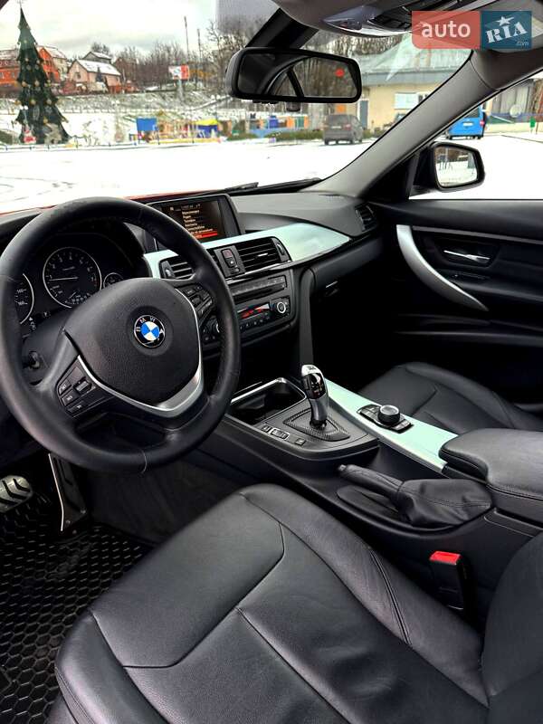 Седан BMW 3 Series 2015 в Обухове