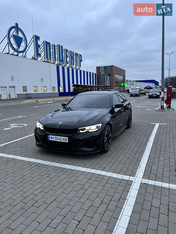 Седан BMW 3 Series 2019 в Одессе