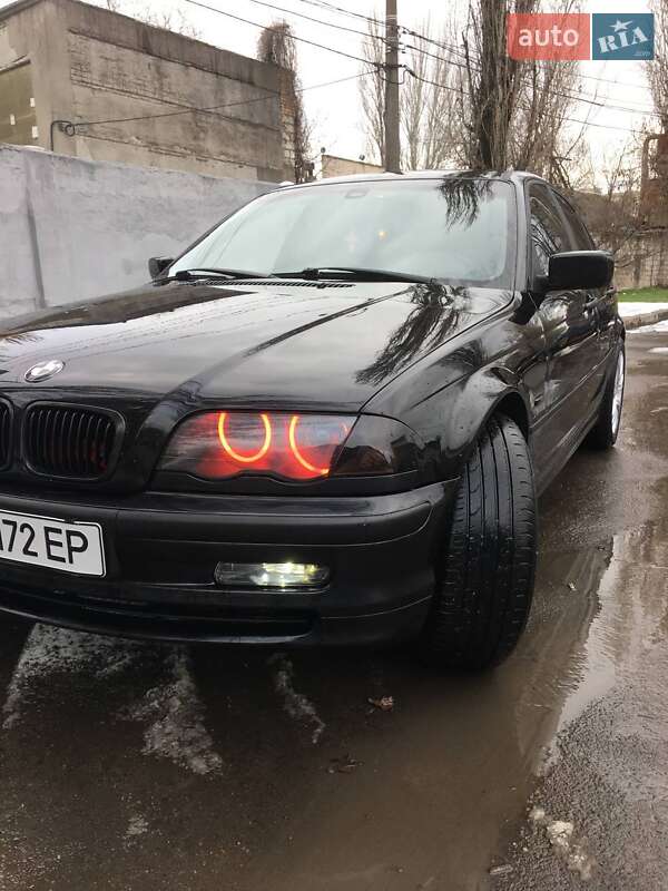 Седан BMW 3 Series 2000 в Николаеве