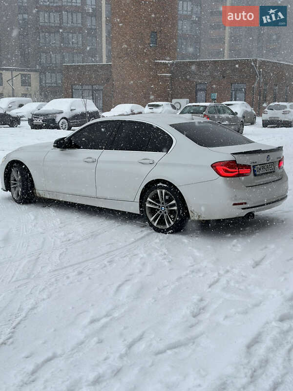 Седан BMW 3 Series 2016 в Житомирі