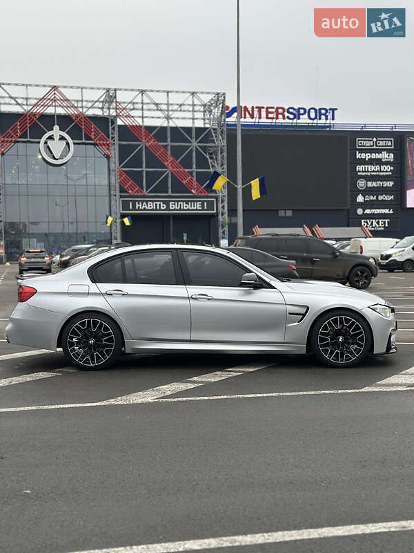 Седан BMW 3 Series 2014 в Києві