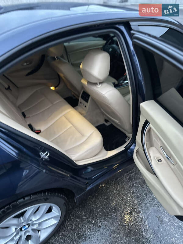 Седан BMW 3 Series 2012 в Киеве
