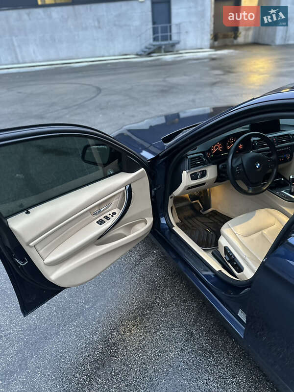 Седан BMW 3 Series 2012 в Киеве