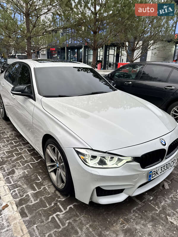 Седан BMW 3 Series 2015 в Ровно фото 12 Седан BMW 3 Series 2015 в Ровно